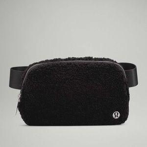 Lululemon Fleece Belt Bag BNWT